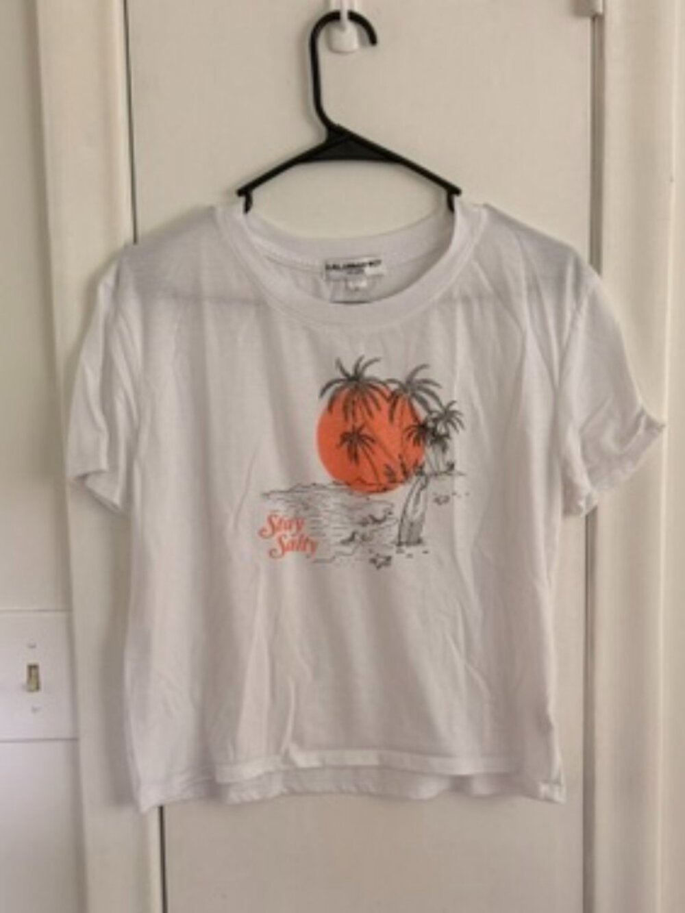 Sub_Urban Riot "Stay Salty" Cropped Graphic Tee – Size Large – Beach Vibes